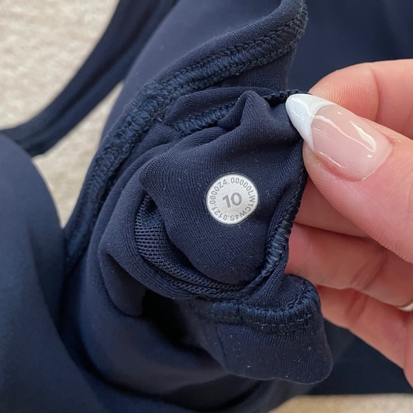 Lululemon NWOT Align Tank True Navy Size 10 - Picture 5 of 5